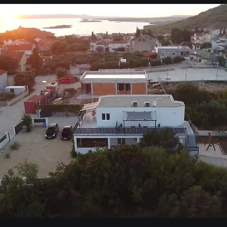 Aniva Apartamento Drage